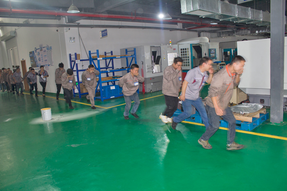 南京首塑公司2020年消防安全演習(xí) 南京首塑公司2020年消防安全演習(xí)